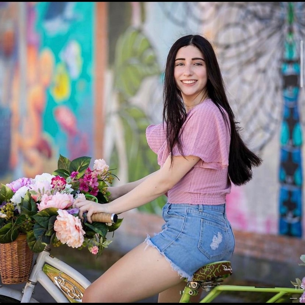 Meet your Posher, Keely